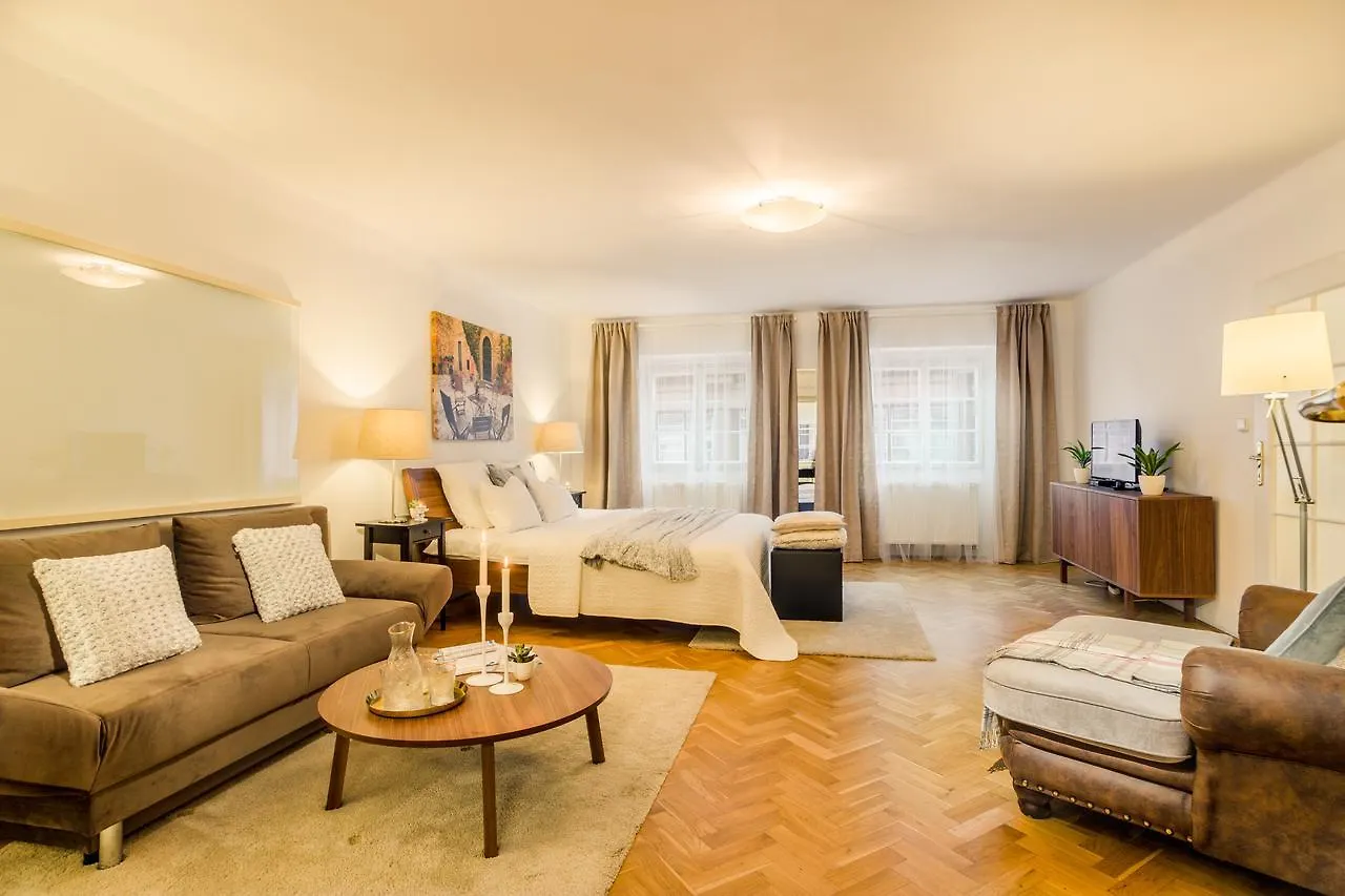 Royal Route Residence Prague Apartment
