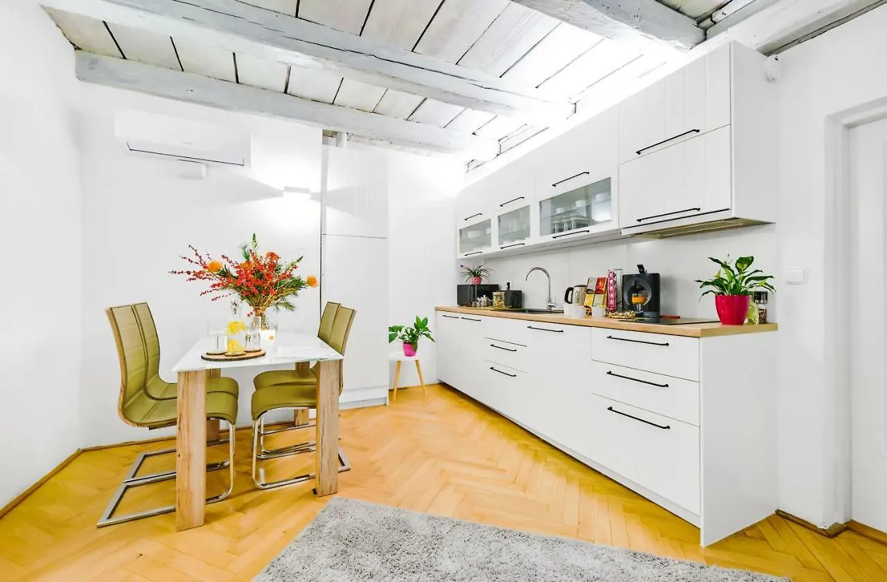 Royal Route Residence Prague Apartment